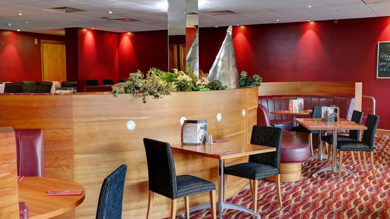 Best Western Kings Manor Hotel
