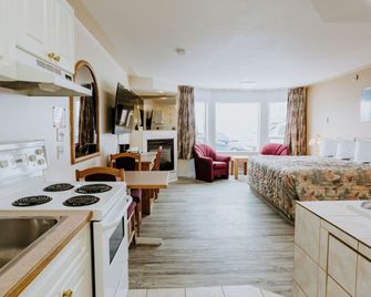 Western Budget Plus Mosaic Suites - Red Deer - Cocina