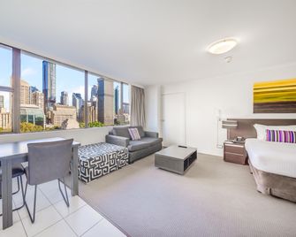 Oaks Sydney Hyde Park Suites - Sydney - Bedroom