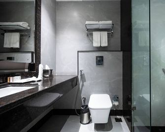 The Hotel Mudra - Varanasi - Μπάνιο