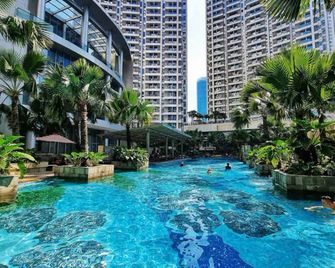 Premium Taman Anggrek Residences - Jakarta - Pool