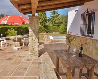 Cottage with Pool Views - Villanueva de la Concepcion - Patio