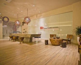 M Plus Boutique Hotel - Ulu Tiram - Lobby
