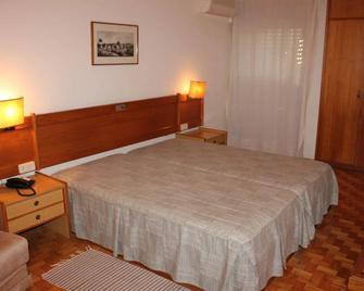Hotel Bom Sucesso - Vila Verde - Bedroom