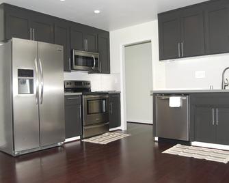 Silicon Valley Stays Casa Tres - Mountain View - Kitchen