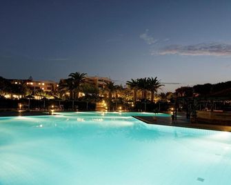 Anissa Beach Hotel - Anissaras - Zwembad