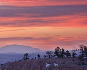 Bryce Uptop Lodge - Bryce - Außenansicht