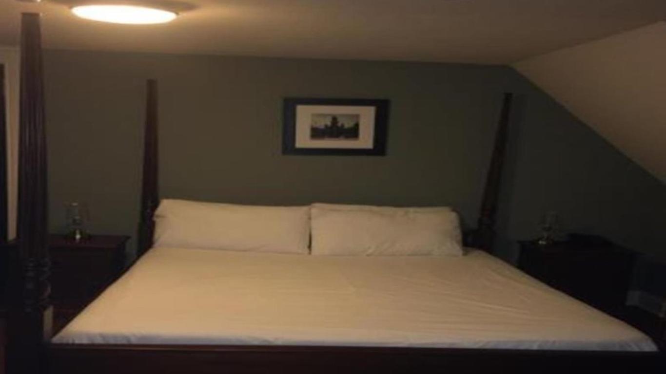 Cathedral House Hotel