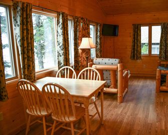 Solbakken Resort On Superior - Lutsen - Comedor