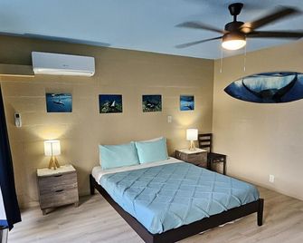 Plumeria Hilo Hotel - Hilo - Bedroom