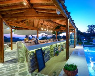 Alkyoni Beach Hotel - Náxos - Uima-allas