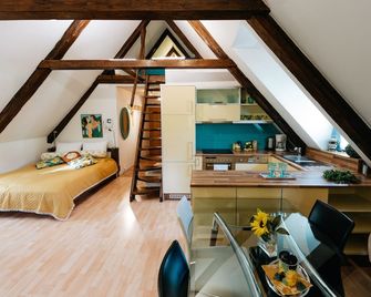 Boutique Hotel Romantick - צ'סקי קרומלוב - חדר שינה