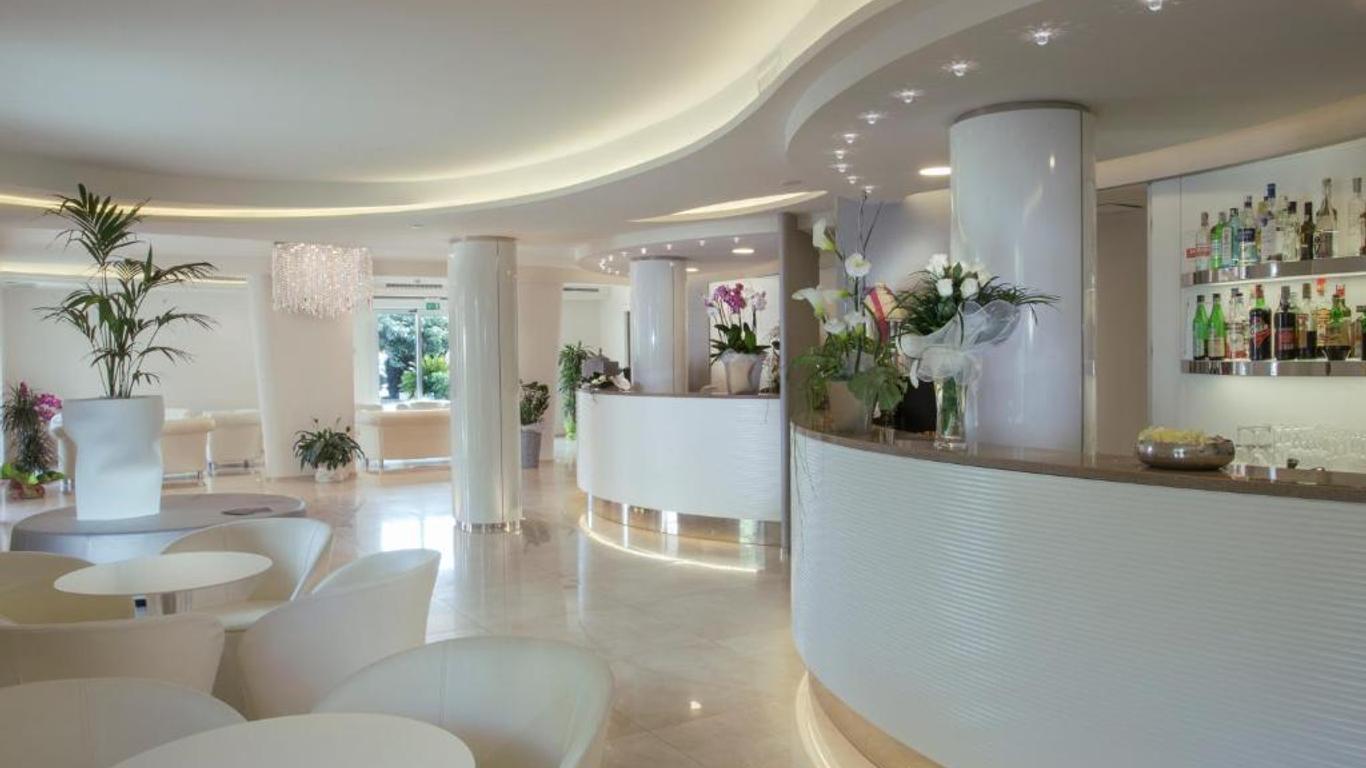 هوتل ريفييرا