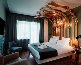 ميكيور روما كورسو تريستي - روما - غرفة نوم