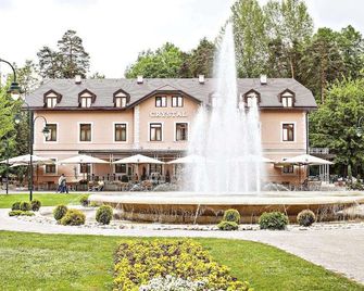 فندق كريستال سراييفو - سراييفو - مبنى