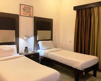 The Ambassador - Hotel & Conference Center - Ajmer - Bedroom