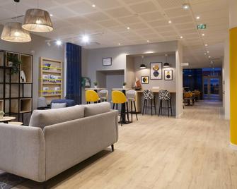 Appart Hotel Odalys City Le Havre Centre Les Docks - Le Havre - Salon