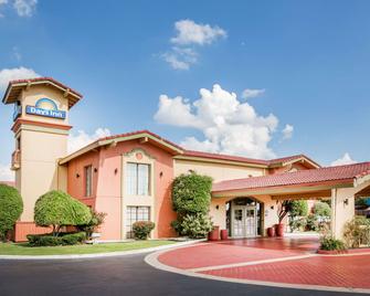 Days Inn Little Rock / Medical Center - Little Rock - Rakennus
