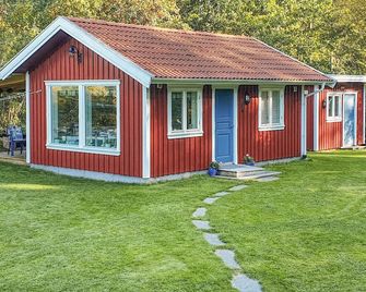 Cozy home in Strömstad with WiFi - Strömstad - Gebouw