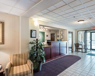 Quality Inn - Shepherdstown - Front desk