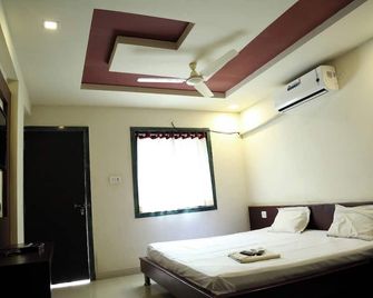 Hotel Bagiya Restaurant - Harda
