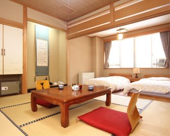 Hotel Wakatsuki - Shinano - Slaapkamer