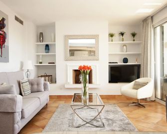 Jardines de las Golondrinas - Marbella - Sala de estar