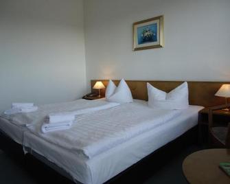 Greenline Hotel Hellfeld - Neubrandenburg - Bedroom