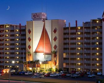 Two Bedroom, Ocean Front, Luxury Condo, North Myrtle Beach 3211162 - North Myrtle Beach - Building