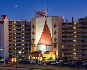 Two Bedroom, Ocean Front, Luxury Condo, North Myrtle Beach 3211162 - North Myrtle Beach - Bâtiment
