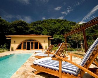 Recreo - El Jobo - Piscina