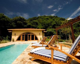 Recreo - El Jobo - Piscina