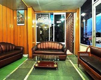 Hotel Sangam - Kullu - Lobby