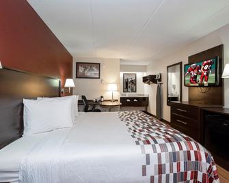Red Roof Inn Atlanta - Smyrna/Ballpark - Smyrna - Bedroom