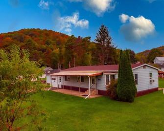 Firepit - Cherry Springs Park minutes away 1g WiFi - Coudersport - Edificio