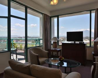 آريا دوتا مانادو - مانادو - غرفة معيشة