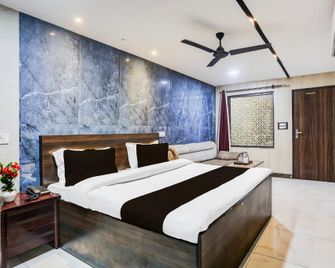 Super Townhouse Haibowal Chowk Near Dmc - Ludhiāna - Спальня