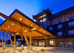 Best Western Plus Merritt Hotel - Меррит - Здание