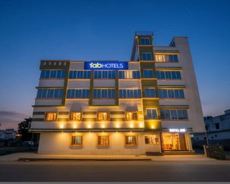 Hotel Royal Inn Dehu - Talegaon Dābhāde - Building
