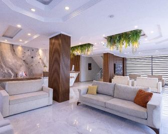 Three Points Hotel - Beldibi - Σαλόνι ξενοδοχείου