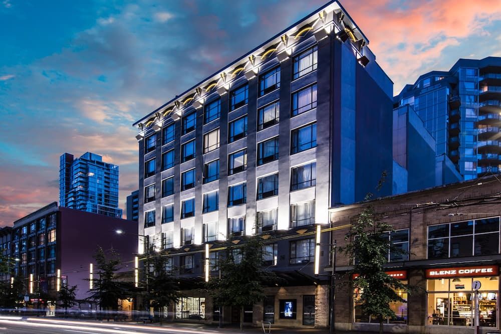 كواليتي إن آند سويتس - فانكوفر - مبنى