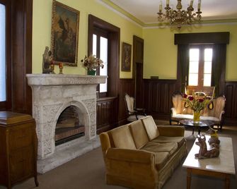 لاس مرسيدس هوستل ريزيدينشال - أريكويبا - غرفة معيشة