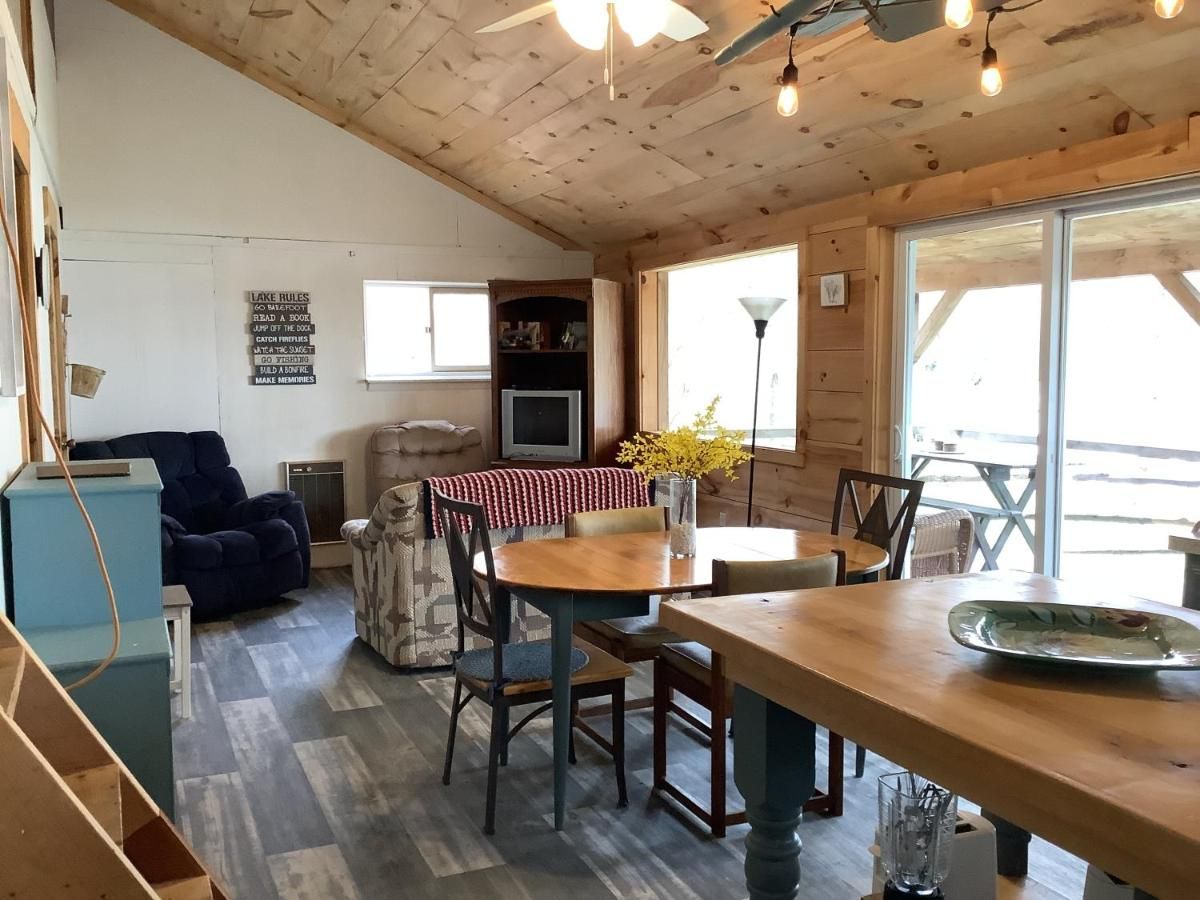 Willow Point Cabin Brenchly Lake
