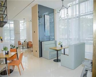 City Comfort Inn Wanning Wan'An Avenue High Speed Railway Station - Wanning - Restaurant