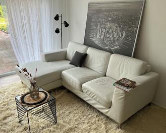 Große Komfortable Ferienwohnung - 12 min zur Messe Oder Flughafen - Frankfurt am Main