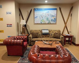 Incredible Large Home Minutes to Skiing, Hiking, Fishing - Sleeps 20 - Alta - Salónek