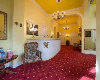 Hotel Knöpel - ويسمار - مدخل