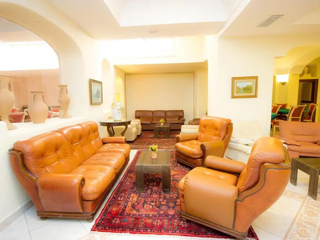 هوتل لا أبرودو