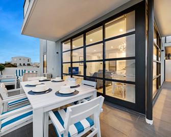 The Hamptons Apartments - St Kilda - Melbourne - Bedroom