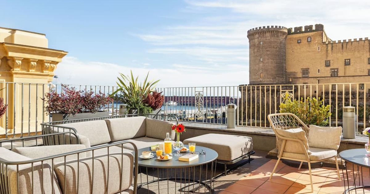hotel mercure napoli centro angioino